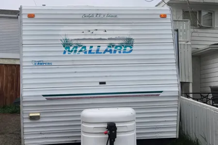 Geoff's Fleetwood Mallard Travel Trailer