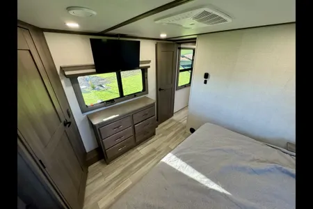 2025 Grand Design - 41’ Luxury Camping - Sleeps 7