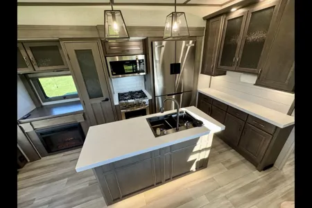 2025 Grand Design - 41’ Luxury Camping - Sleeps 7