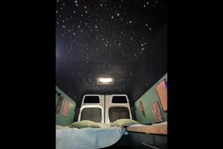 Luxury Sprinter w/ Shower, toilet, Kitchen