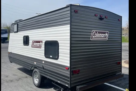 PJ's Coleman 17b Travel Trailer