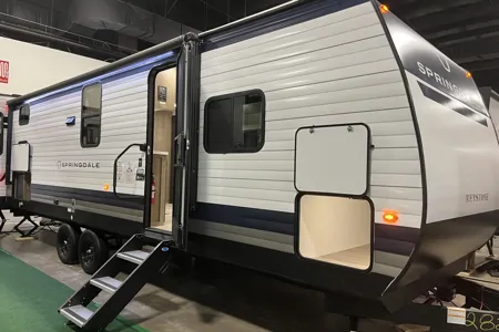 Iain's Springdale 2620vhs Travel Trailer