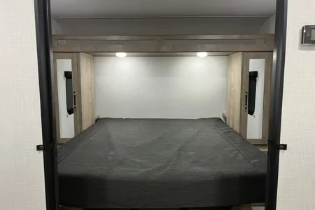 Iain's Springdale 2620vhs Travel Trailer