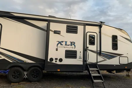 Piper's Forest River 31hfx Toy Hauler