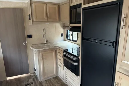 Riverview Retreat Coachmen 273BHSCK Travel Trailer