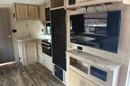 Riverview Retreat Coachmen 273BHSCK Travel Trailer