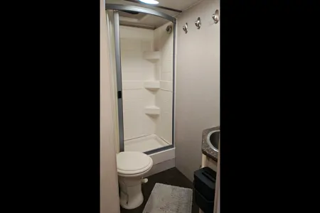 Meet Clifford, tows like a 24', lives like a 30'!