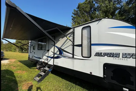 Forest River Cherokee Alpha Wolf Travel Trailer