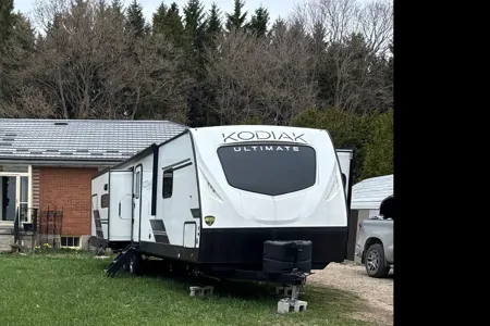 Faye's Dutchmen Kodiak Travel Trailer