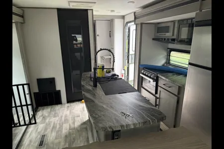 Faye's Dutchmen Kodiak Travel Trailer