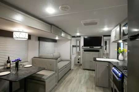 Tracer 260BHSLE - Compact Elegance!