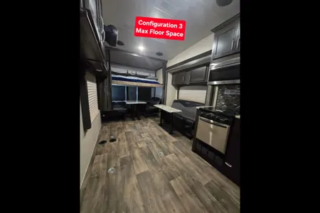 Shockwave in the Sand – Desert Escape for 6