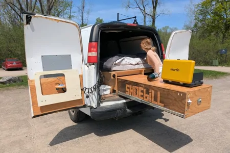 Shoebill Electrician (GMC Savana 2011)