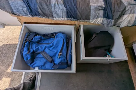 Shoebill Electrician (GMC Savana 2011)