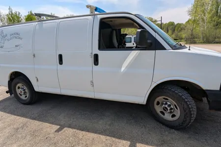 Shoebill Electrician (GMC Savana 2011)