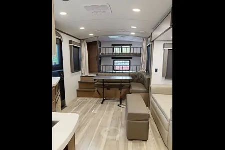 Keystone Travel Trailer w Satellite TV and 5G WIFI