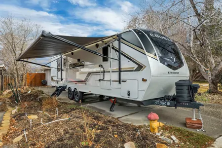 Keystone Travel Trailer w Satellite TV and 5G WIFI