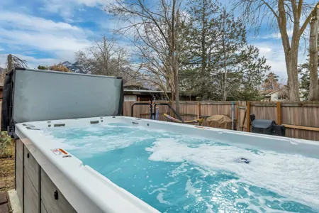 Keystone Travel Trailer w Satellite TV and 5G WIFI