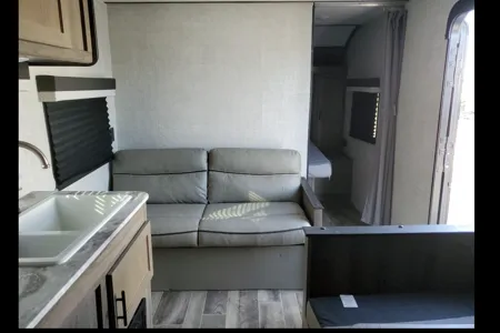 Bobby's Gulf Stream Ameri lite 241rb Travel Trailer