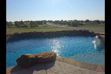 Luxury Motorhome Stay in Weatherford/Aledo, TX