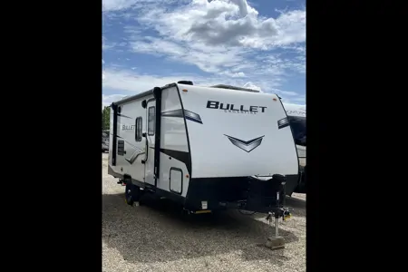 James's Keystone 1700BH Travel Trailer