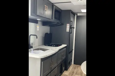 James's Keystone 1700BH Travel Trailer