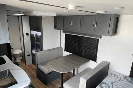 James's Keystone 1700BH Travel Trailer