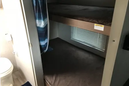 Mathew's Aspen Trailer Trailer 1700 BH Travel Trailer