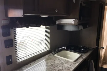 Mathew's Aspen Trailer Trailer 1700 BH Travel Trailer