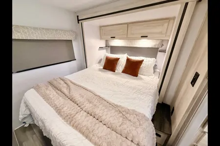 2023 Forest River SUNSEEKER 2250(Bedroom slide) - Sleeps 5!