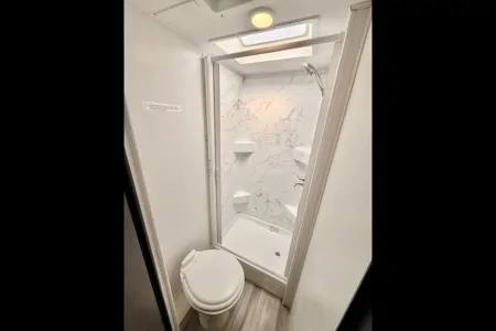 2023 Forest River SUNSEEKER 2250(Bedroom slide) - Sleeps 5!