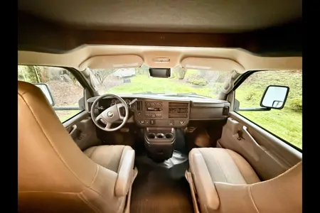 2023 Forest River SUNSEEKER 2250(Bedroom slide) - Sleeps 5!