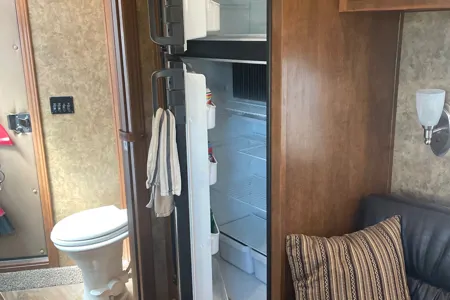 Clay's Exiss 3 Horse LQ Trailer