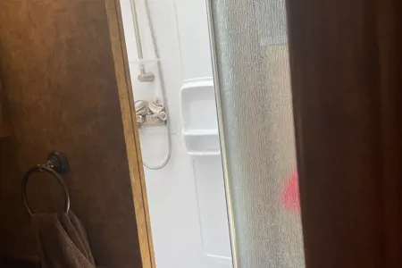 Clay's Exiss 3 Horse LQ Trailer