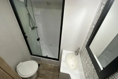 Kid Friendly Keystone Arcadia Half‑Ton 3370BH Fifth Wheel