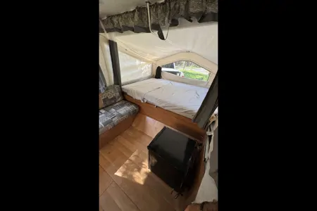 Hawk- Forest River 1PRT1907 Tent Trailer