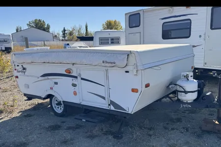 Hawk- Palomino Yearling Tent Trailer