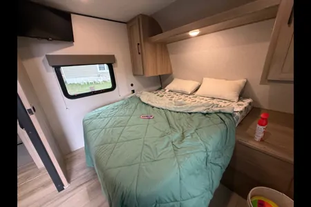 Steven's Coleman CM25B25 Travel Trailer