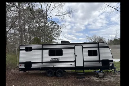 Steven's Coleman CM25B25 Travel Trailer
