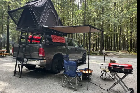 Gina's Ram 1500 Roof Top Tent