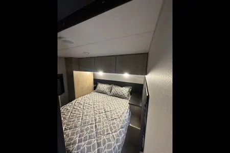Spacious Bunkhouse - Sleeps 9 - Cherokee Grey Wolf 26KF Travel Trailer