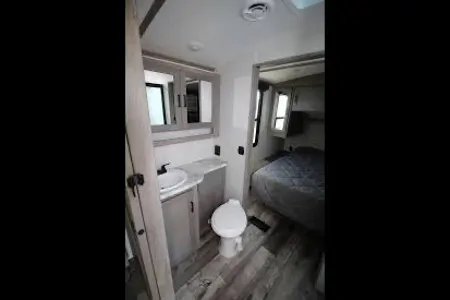 Randy's Keystone Outback 281ubh Travel Trailer