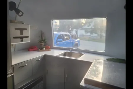 brett's Alumacoach 12ft Micro Trailer
