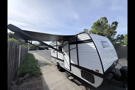 Jay's Coleman 17B Travel Trailer