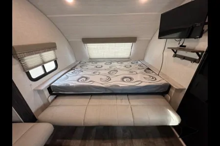 2021 R-Pod Travel Trailer with Bunk Beds