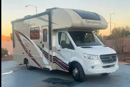 Quantum Leap into luxury! Class C Diesel Sprinter