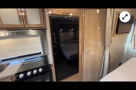 Quantum Leap into luxury! Class C Diesel Sprinter