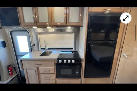 Quantum Leap into luxury! Class C Diesel Sprinter