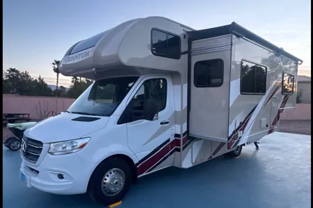 Quantum Leap into luxury! Class C Diesel Sprinter