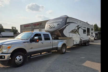 Dustin's Keystone  Montana Mountaineer 345DBQ Fifth Wheel